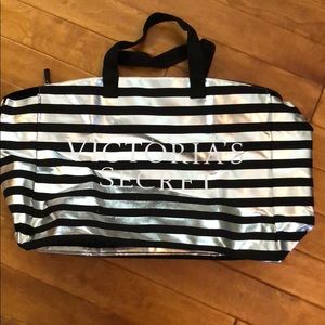 NWOT victoria secret duffel bag
